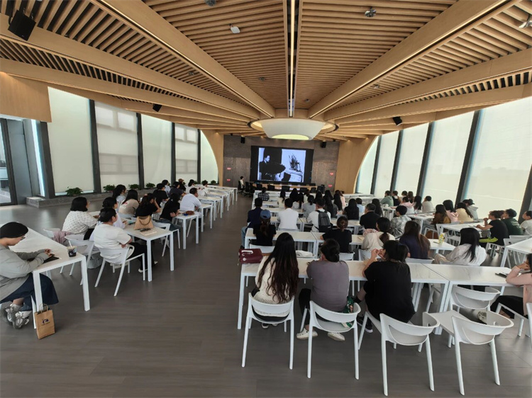 68c3dac97f8ee.jpg 68c3dac97f8ee.jpg